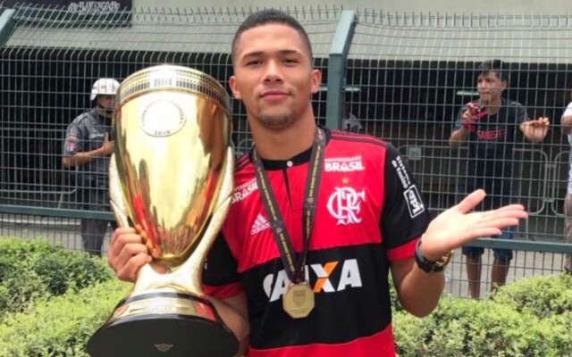 Flamengo está perto de emprestar Vitor Gabriel para o Braga.