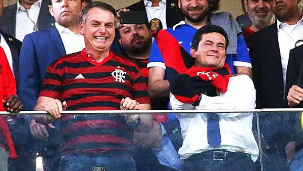 Bolsonaro alfineta Flamengo e Vasco e reforça apoio ao Palmeiras