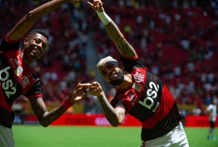 Eric Faria questiona quando foi última grande atuação de Bruno Henrique e Gabigol juntos