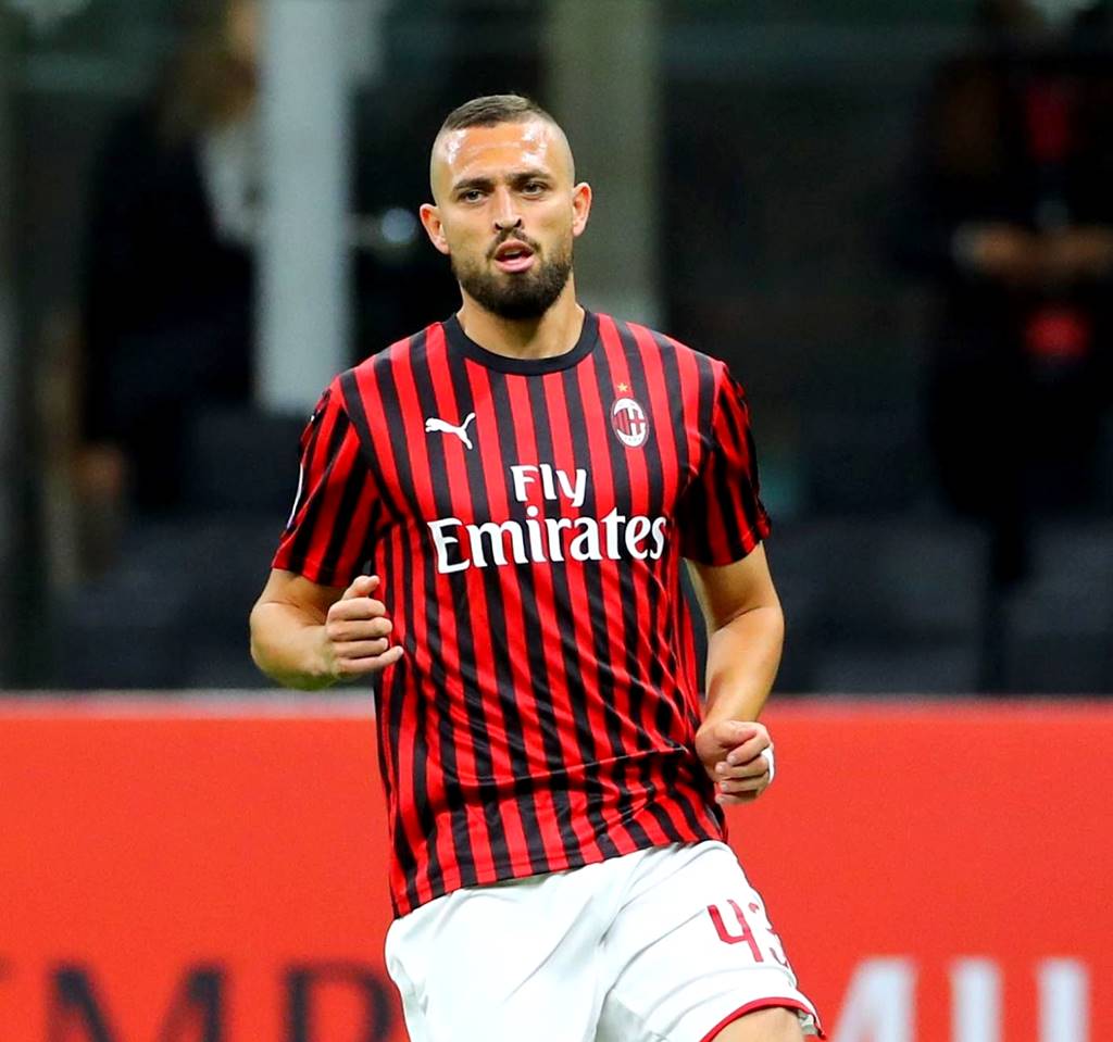 Flamengo receberá quantia milionária pela venda de Léo Duarte ao Basaksehir