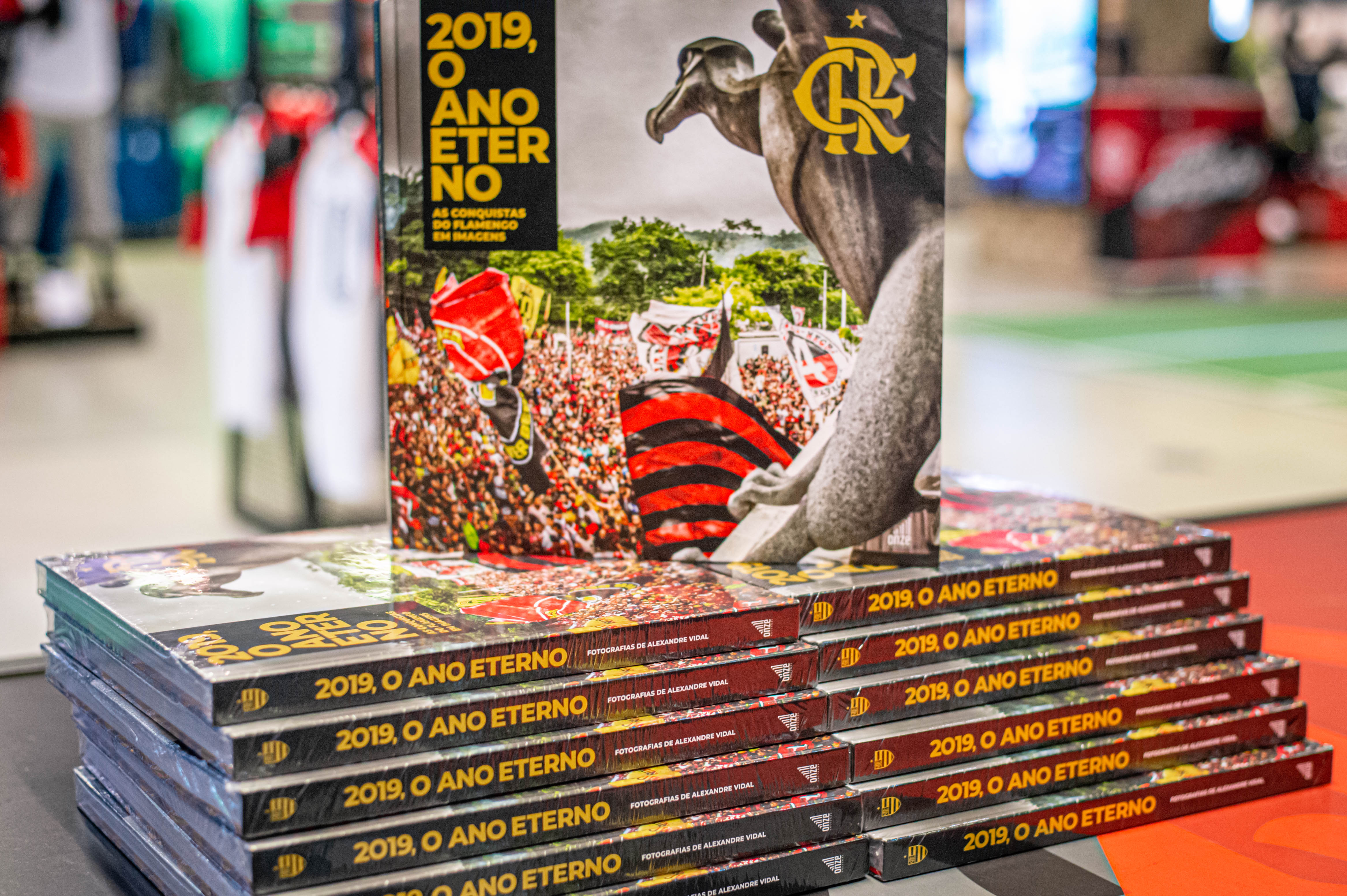 Flamengo lança livro – “2019, O Ano Eterno – As Conquistas do Flamengo em Imagens”