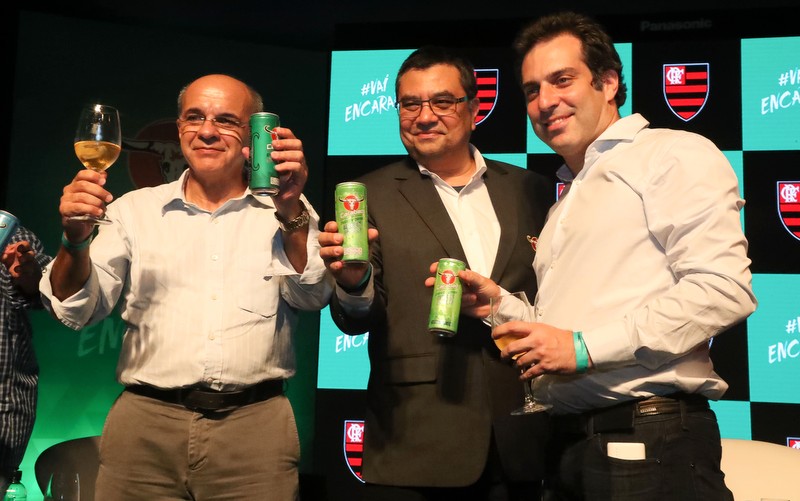 Flamengo processa a Carabao e cobra valor milionário na justiça