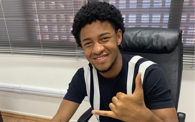 Flamengo acerta a contratação de Cuadrado