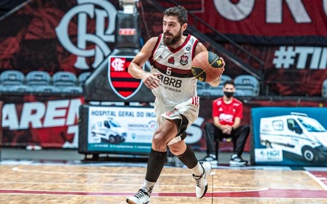 Flamengo vence mais uma no Estadual de Basquete