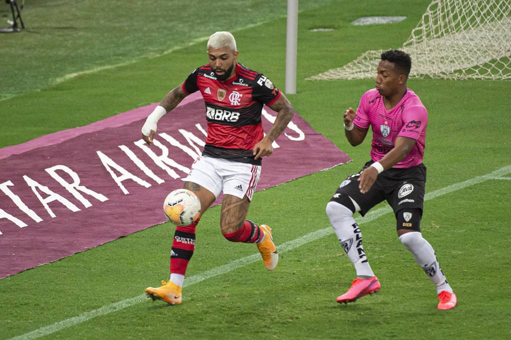 Gabigol completa 33 dias fora do time