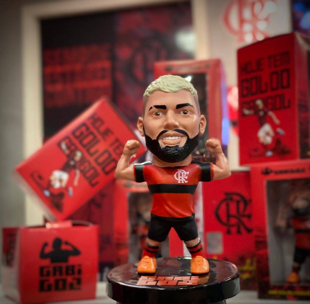 Flamengo lança “mini-craque” de Gabigol