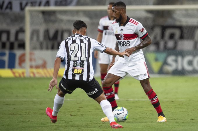 ‘Urubu sem apito não funciona contra Galo’, diz apresentador após goleada do Atlético sobre o Flamengo