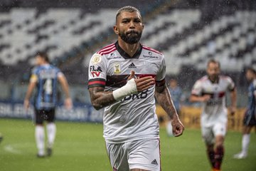 Gabigol revela que tem atuado pelo Flamengo com dores no tornozelo – ‘Estou evoluindo’