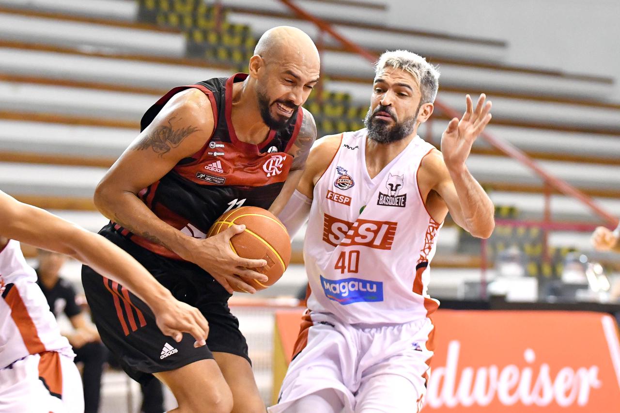 Flabasquete vence o Franca pela Copa Super 8