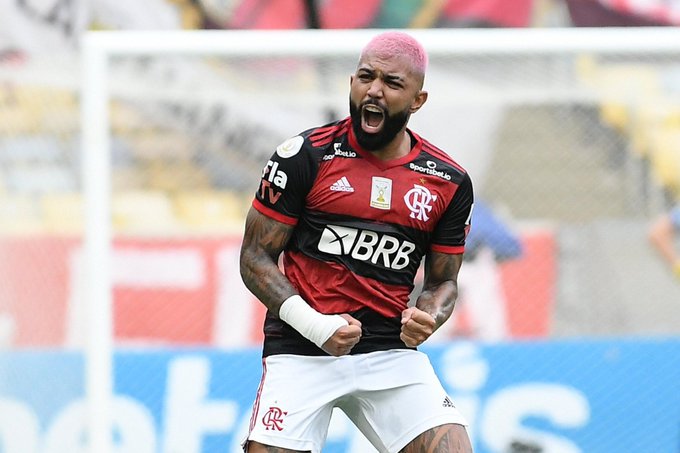 “Flamengo é tão melhor que está ganhando pela incompetência dos outros”, diz Flávio Prado