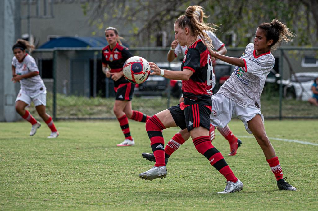 Flamengo é derrotado pelo Corinthians no Brasileirão Feminino