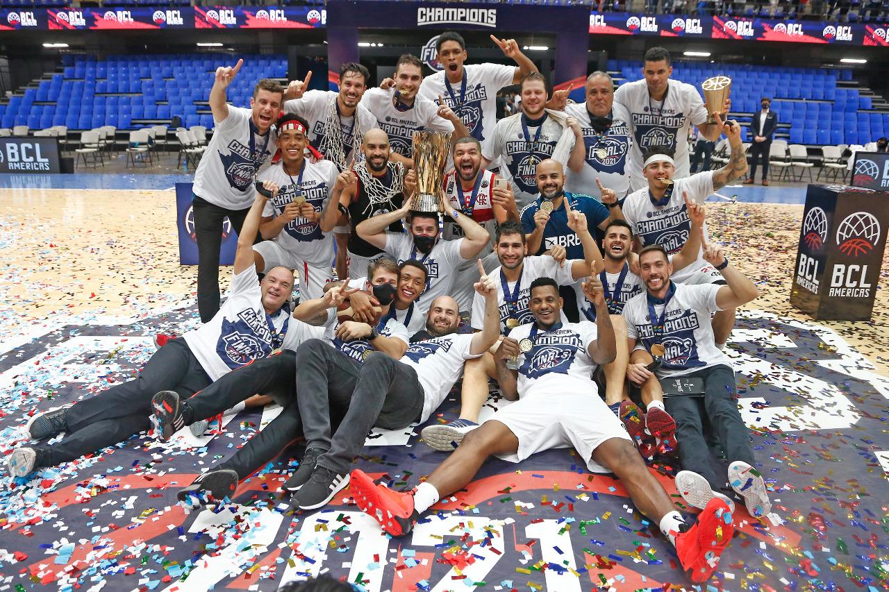 Armador argentino deixa o Flamengo após conquista da Champions de basquete