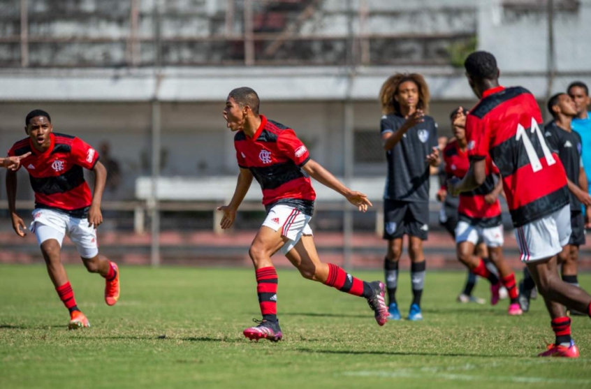 Flamengo Sub-15 vence o Botafogo nas semifinais da Copa Rio