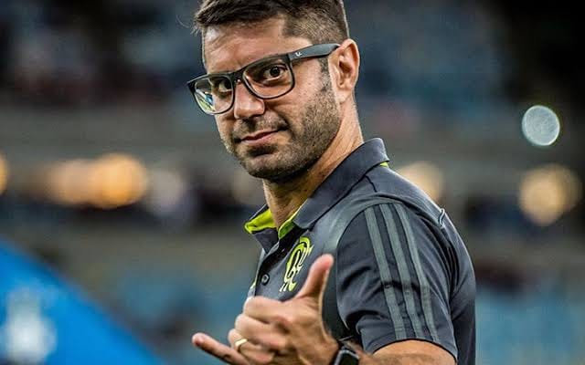 Atacante sofre entorse em partida contra o São Paulo e vira dúvida no Flamengo