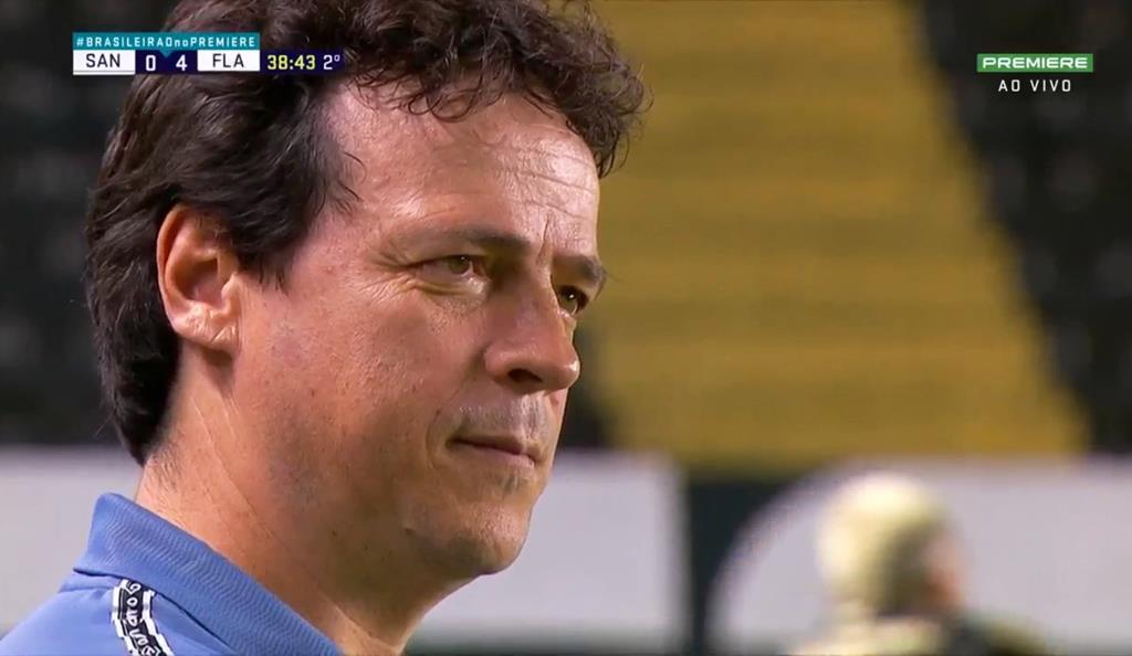 Fernando Diniz minimiza goleada – “Um pênalti inexistente”
