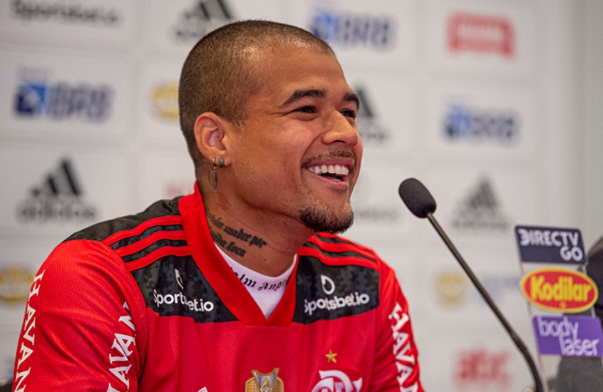 Kenedy deve receber a 1ª oportunidade como titular do Flamengo