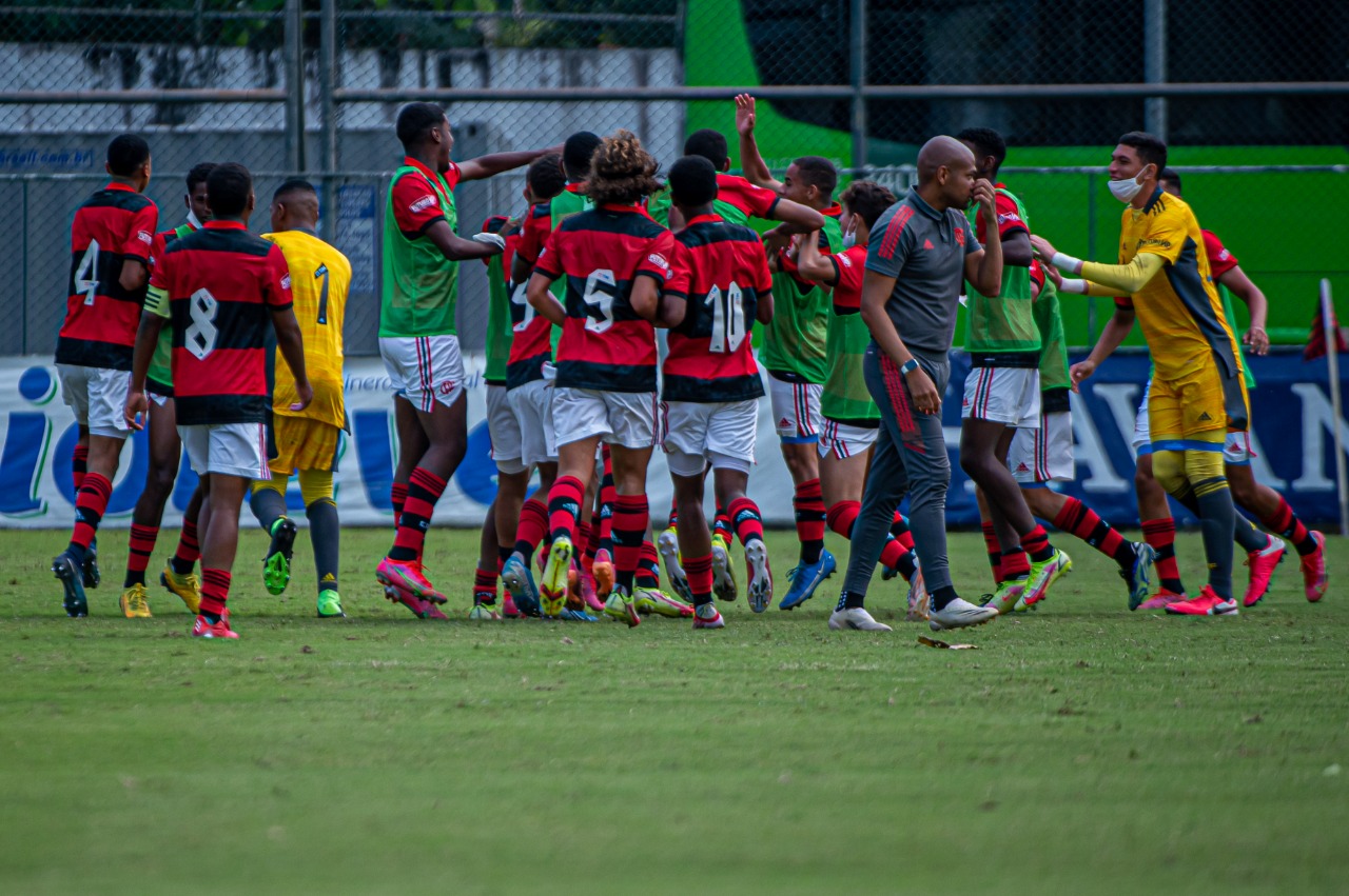 Flamengo vence o Vasco pela Taça Guanabara Sub-15