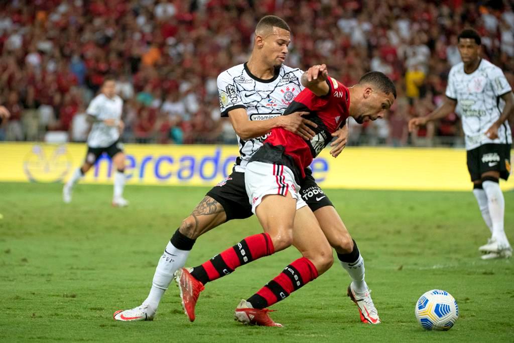 Renato Gaúcho revela motivo para escalação de Vitor Gabriel