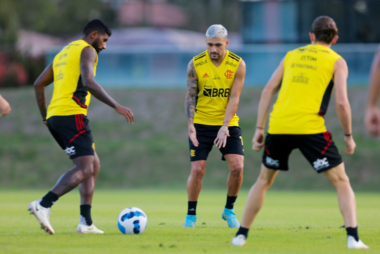 Flamengo segue a preparação para enfrentar o Avaí com mudanças no time