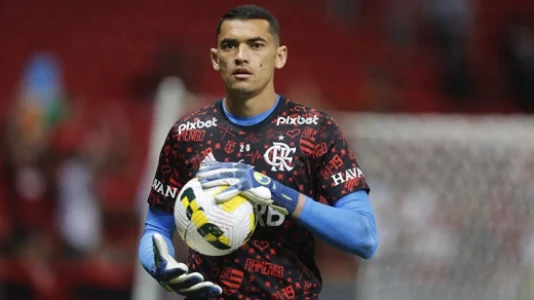 Goleiro Santos se despede do Flamengo com mensagem emocionante