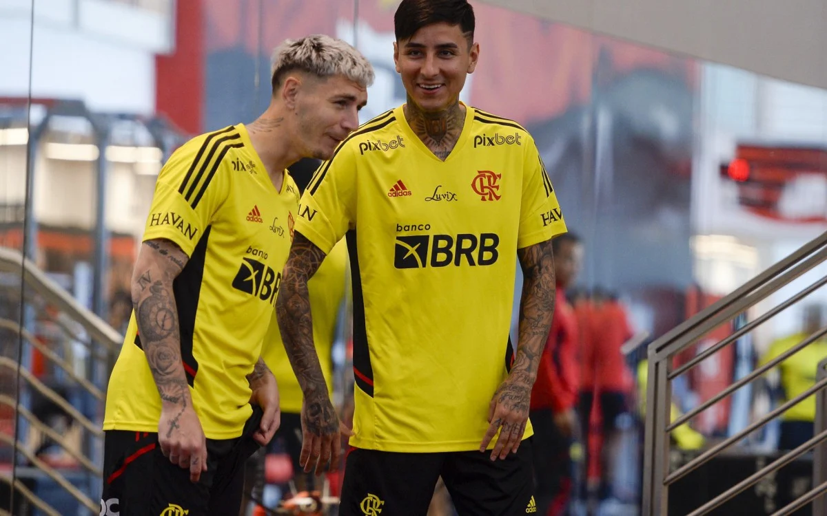 Erick Pulgar segue sem previsão de retorno