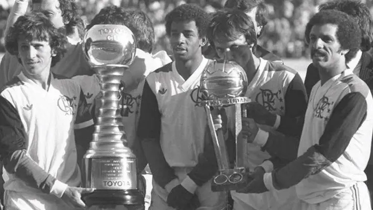 Ídolo do Flamengo infarta e é internado