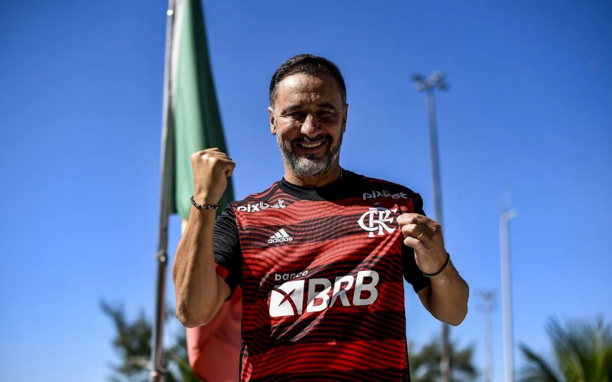Vitor Pereira manda recado para a torcida após a 1ª semana de trabalho