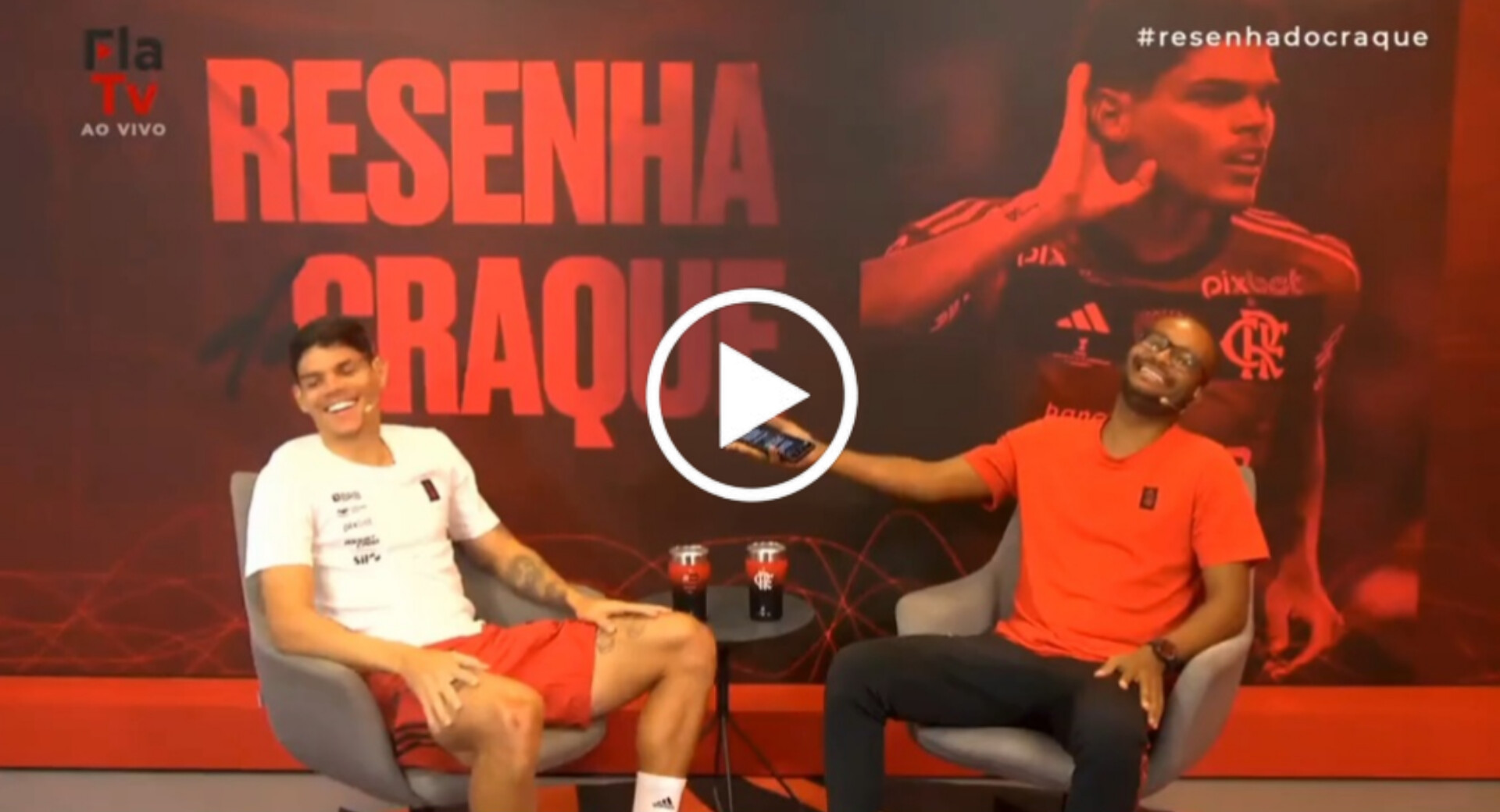Ayrton Lucas se “estranha” com jornalista da FlaTv
