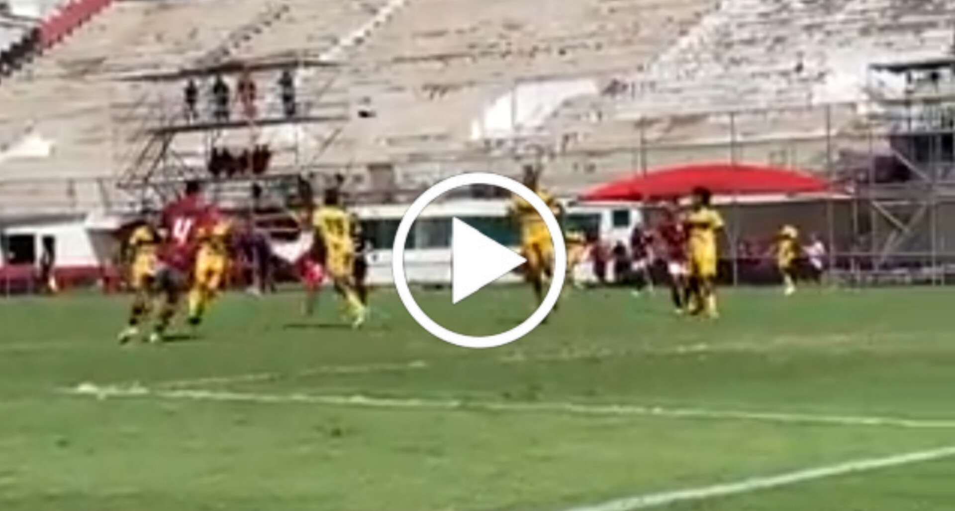 Púskas ? Enzo do Sub-15 faz golaço pelo Flamengo