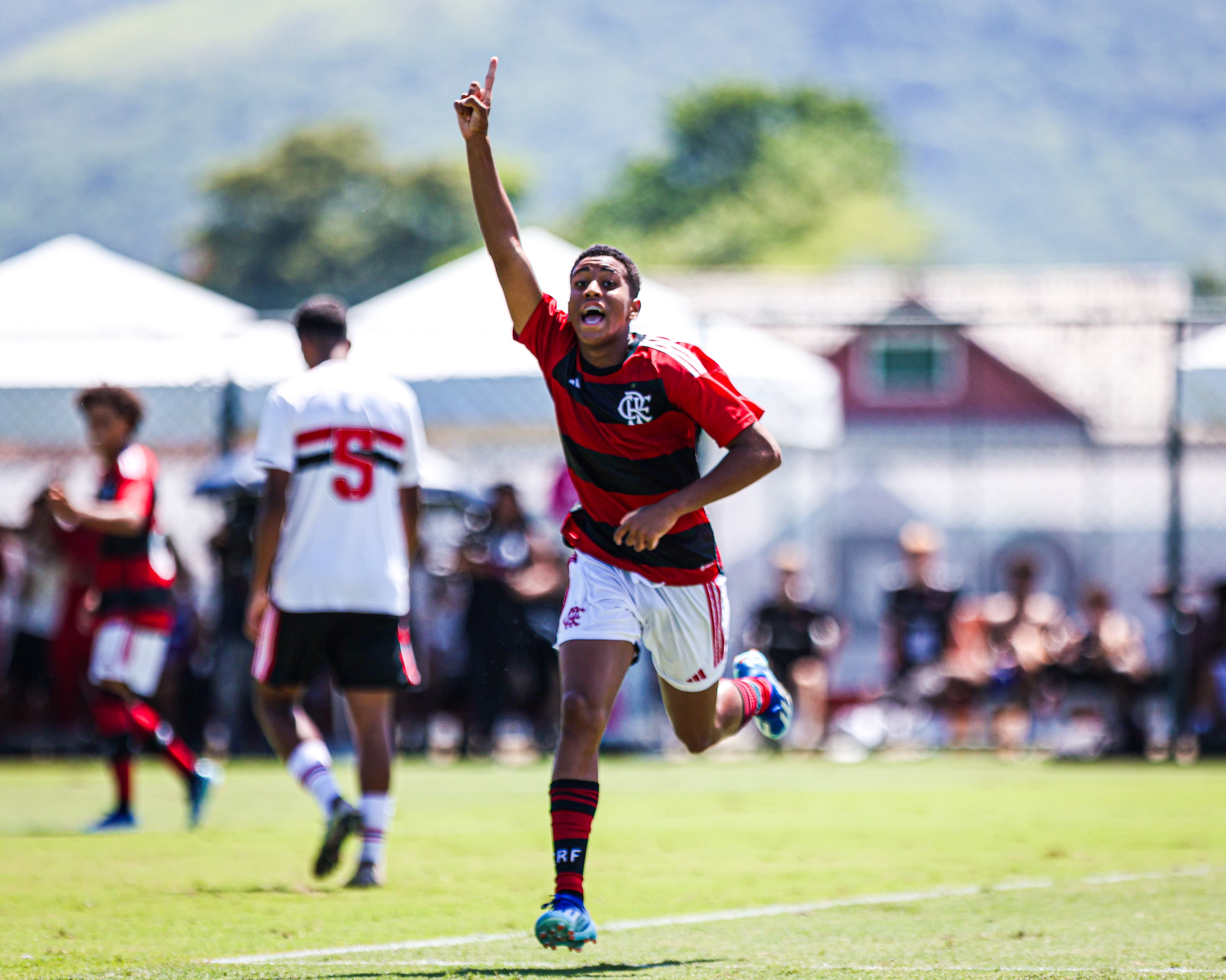 Flamengo conquista a Adidas Cup Sub-16 em cima do São Paulo