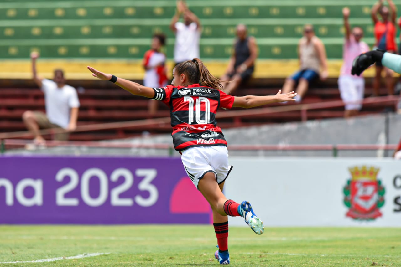 Flamengo vence o Botafogo e conquista a Copinha Feminina