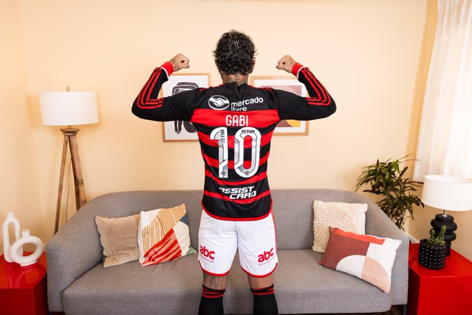 Flamengo lança camisa nos Estados Unidos com loja lotada