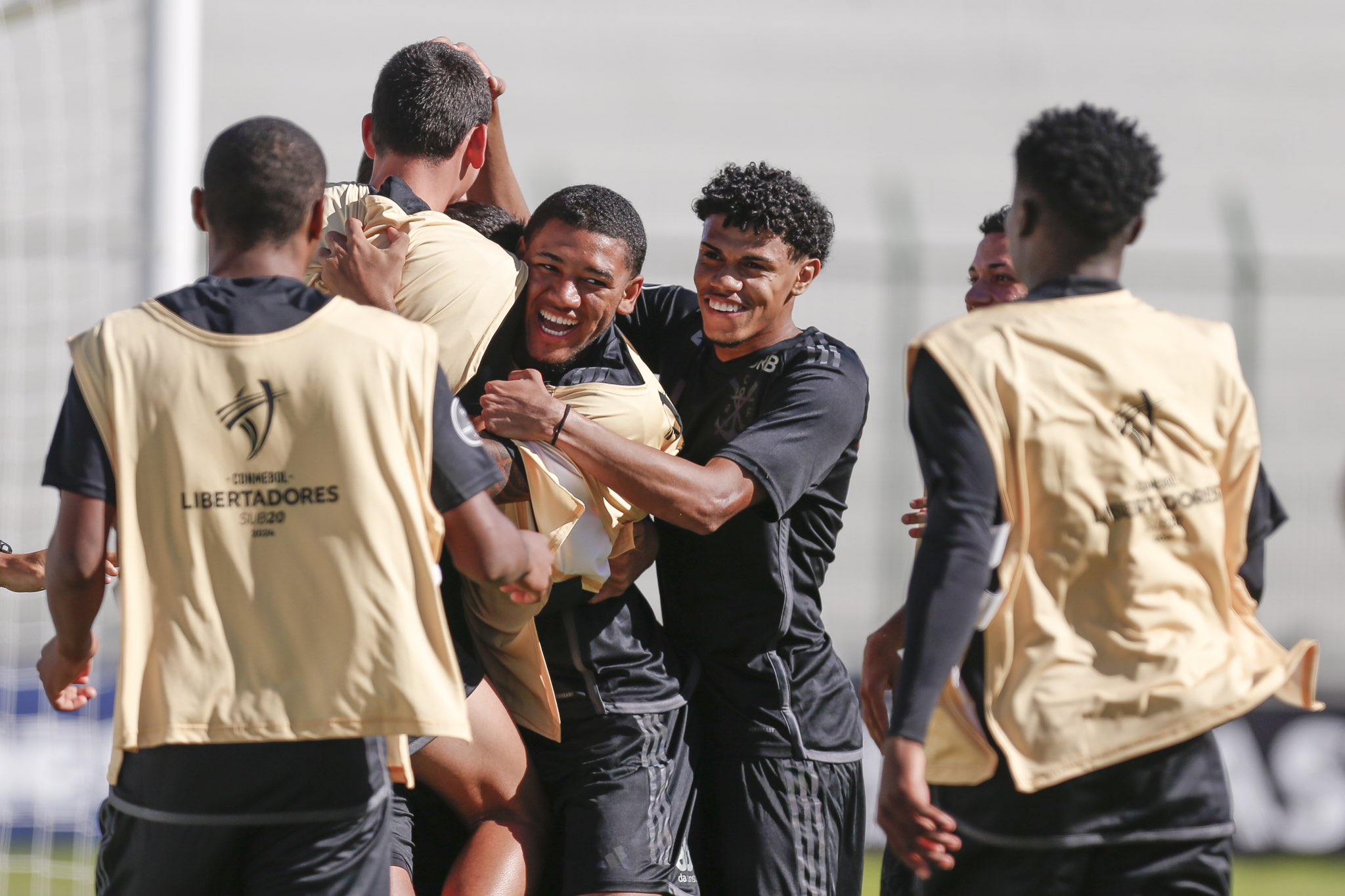 Flamengo goleia o Sporting Cristal-PER pela Libertadores Sub-20