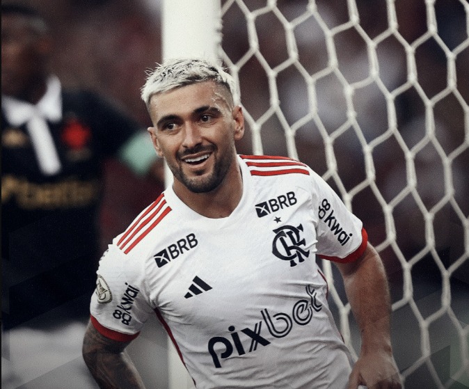 Flamengo chega a acordo com Arrascaeta sobre renovação