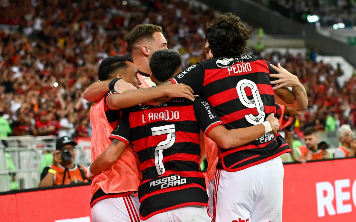 Vidente aponta vencedor de duelo entre Ceará x Flamengo pelo Brasileirão